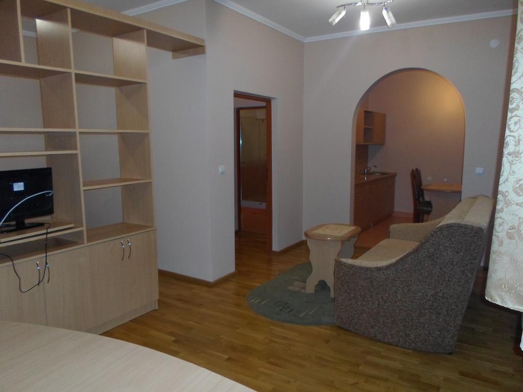 Piroshka Hotel Berehove  Εξωτερικό φωτογραφία